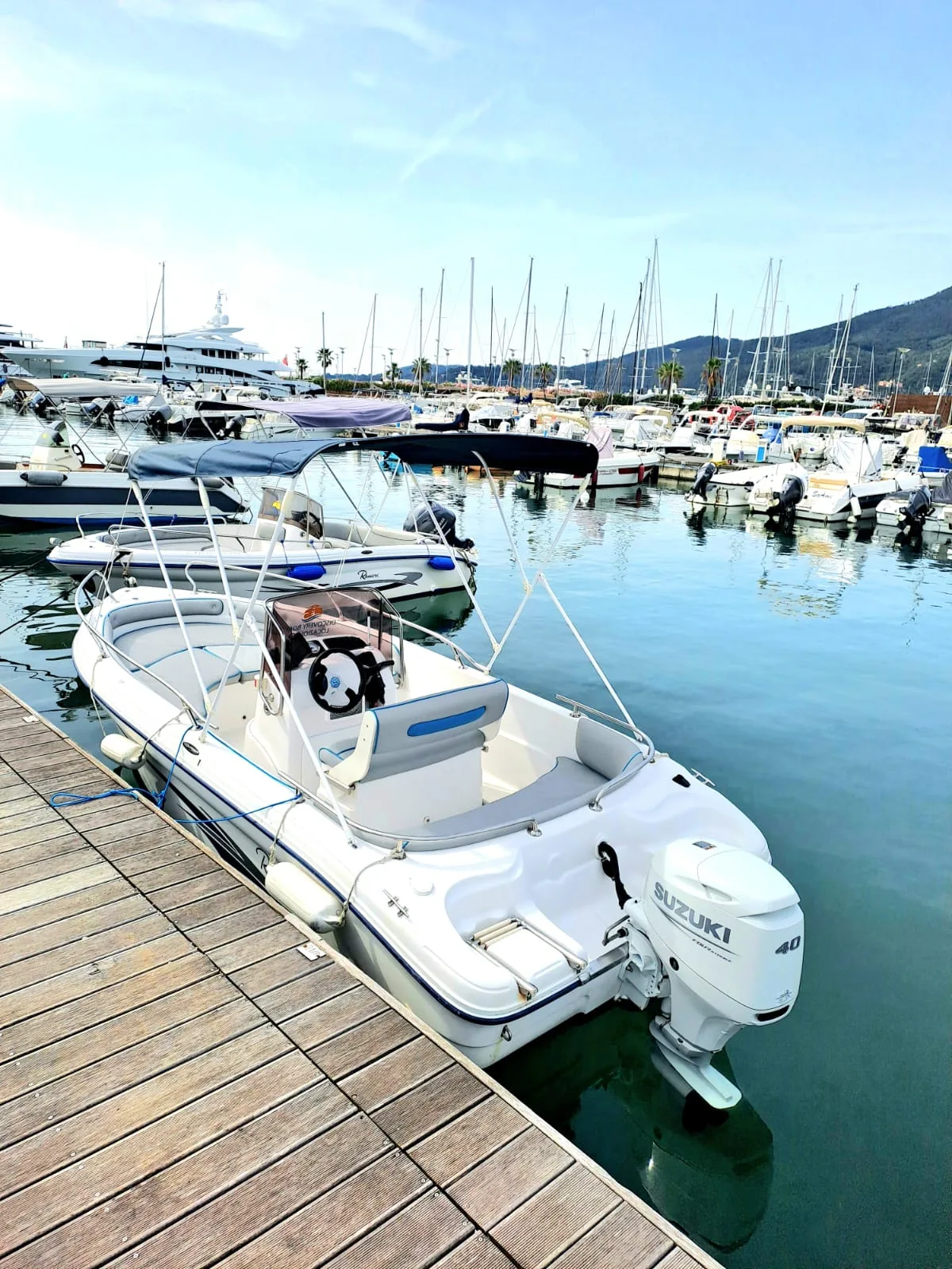 DESTINY RANIERI VOJAGER Discovery Boat La Spezia